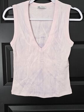 Zara Light Pink/Purple V-Neck Sleeveless Top